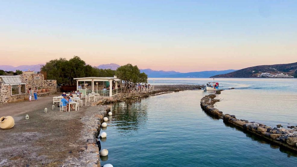 Elounda Kreta Reise Restaurant Kanali direkt am Meer