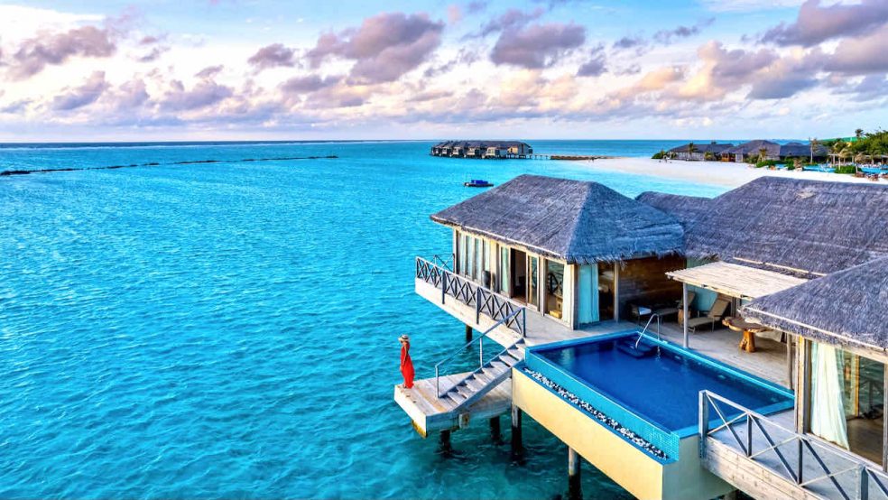 Malediven Reise You & Me by Cocoon Bloggerin Svemirka Seyfert Wasservilla Drohnenfoto