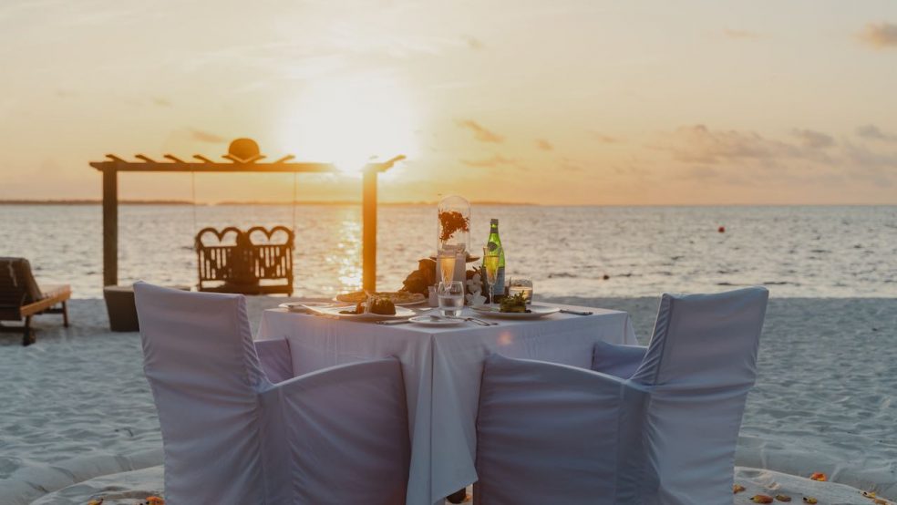 Hideaway Beach Resort & Spa Malediven Reisetipp private Beach Dinner