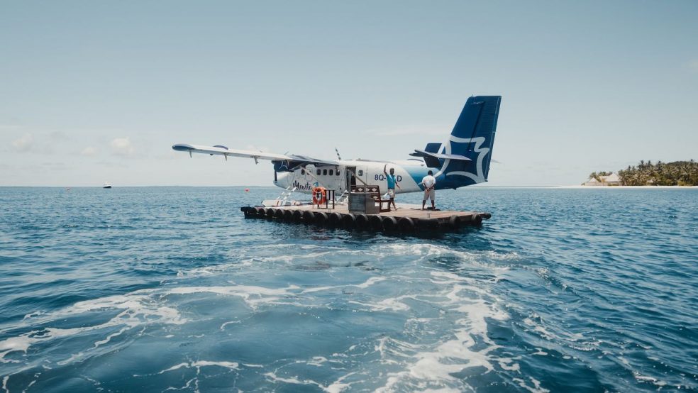 Nova Maldives Resort Malediven Reisetipps Wasserflugzeug Manta Air