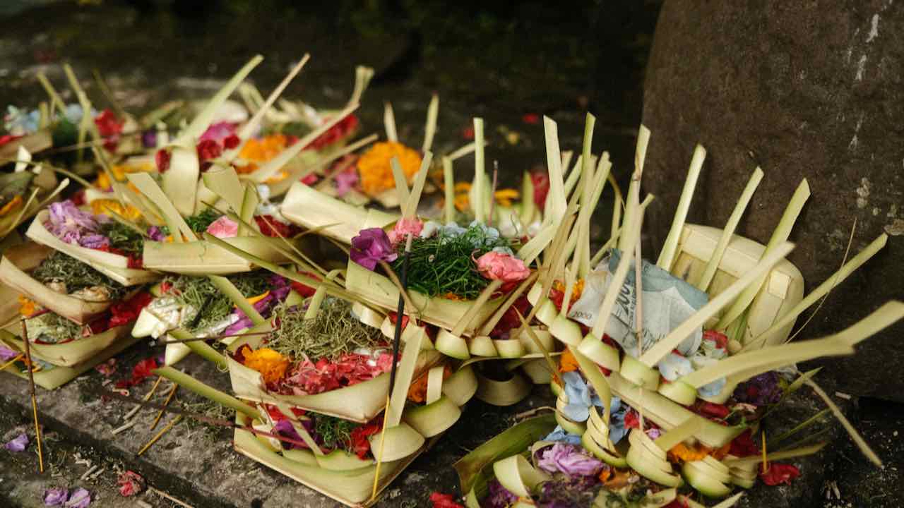 Bali Beste Reisezeit unf Reisetipps Opfergaben