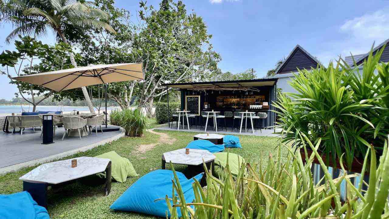 Phuket Marriott Resort and Spa Luxushotel am Nai Yang Beach_Restaurant Mama’s Kitchen Garten
