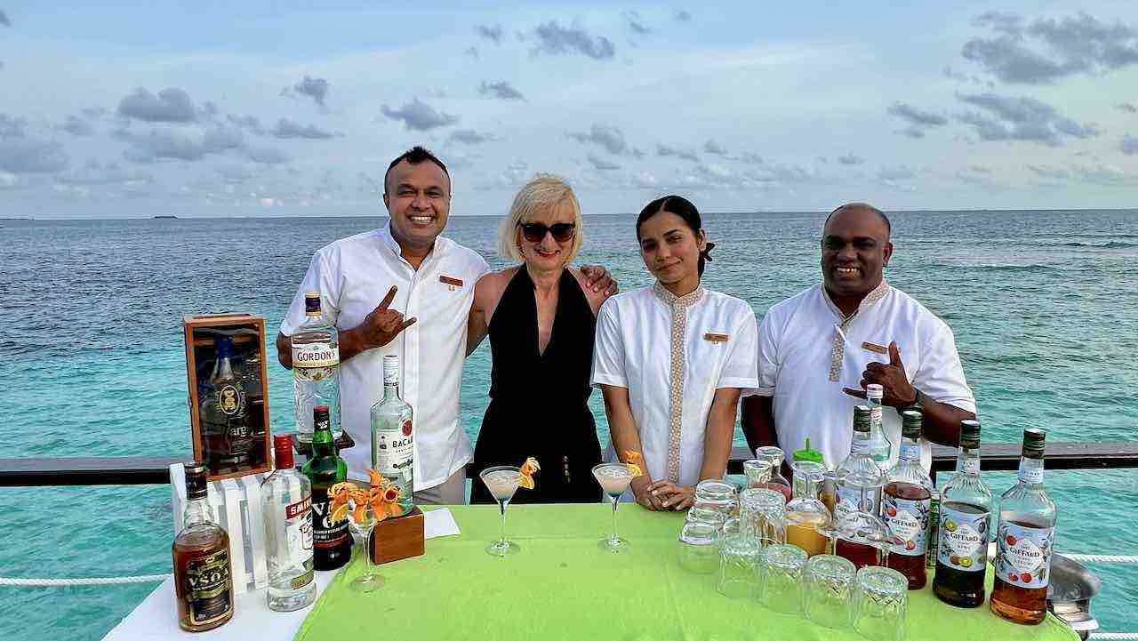 Adaaran Prestige Vadoo Maldives Malediven Reisetipps Cocktailclass mit General Mananger