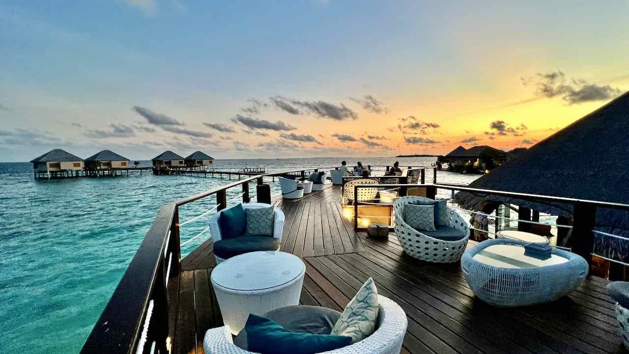 Adaaran Prestige Vadoo Maldives Malediven Reisetipps Rooftopbar