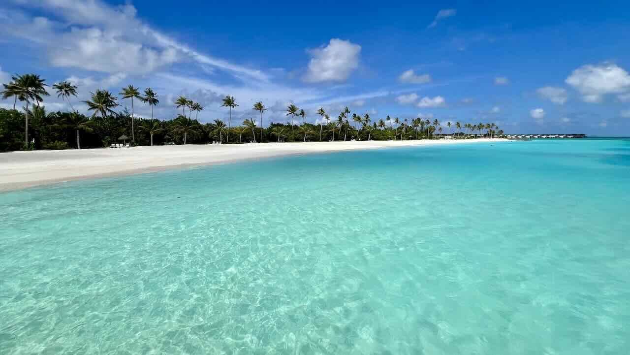 Joy Island Maldives Malediven Reisetipps Sandstrand